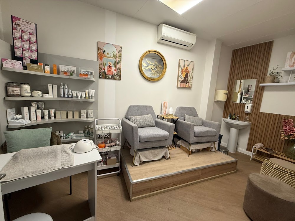 Renew'd Wellness & Medi Spa - Three Anchor Bay/Sea Point