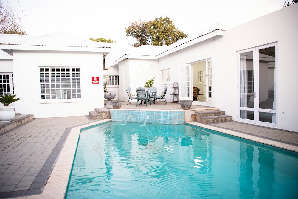 Serenity Living Guest House Wellness & Beauty Services